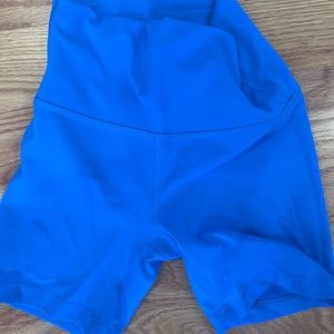 POOLSIDE BLUE LULULEMON BIKE SHORTS SIZE 4
